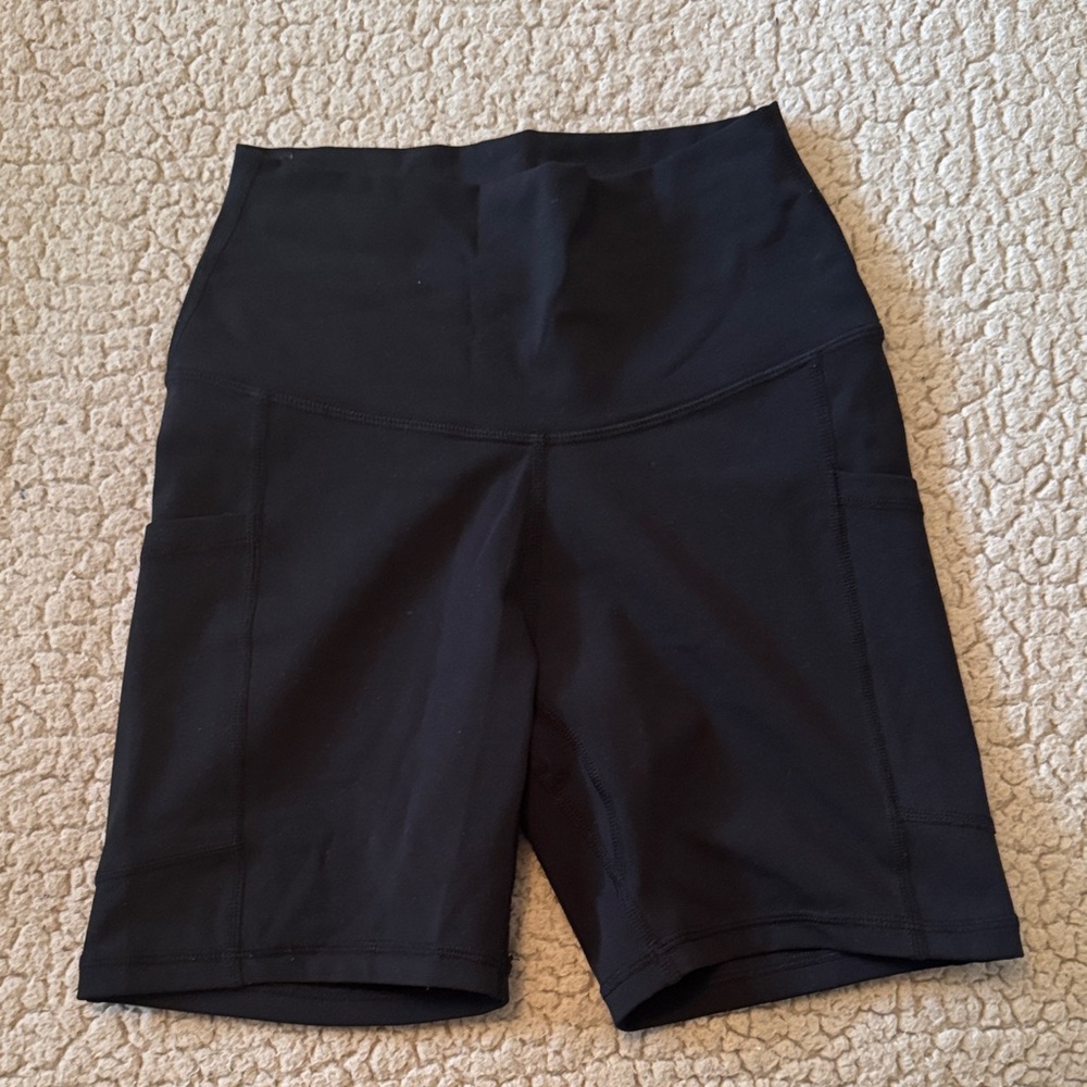 Colorfulkoala Black Women's Biker Shorts